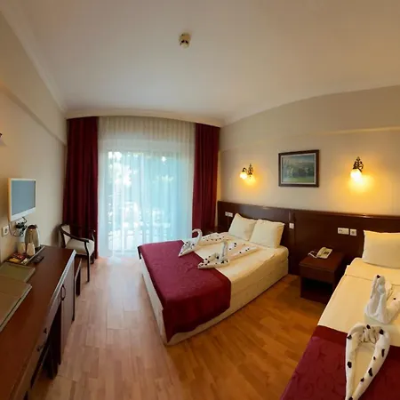 Hotel Astoria Park & 4*